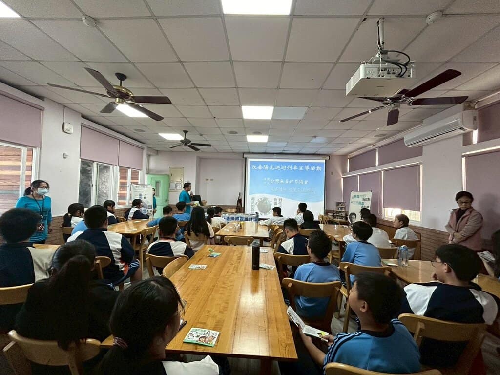 Line Album 2025.12.12布袋國中 260108 11