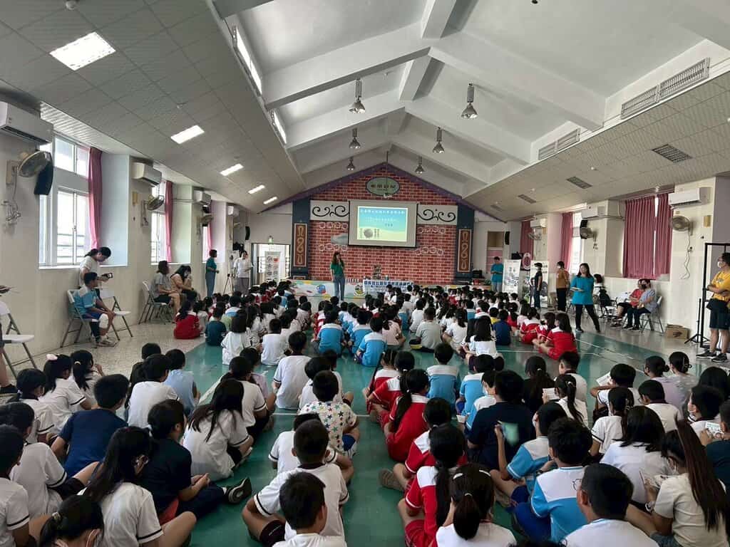 Line Album 東隆國小反毒宣導活動 251101 22